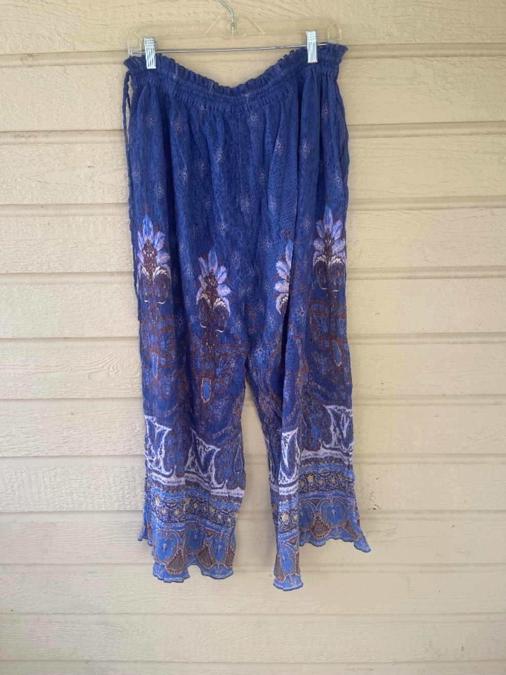 NWOT Free People | Gold Dust Printed Wide Leg Pant Medium